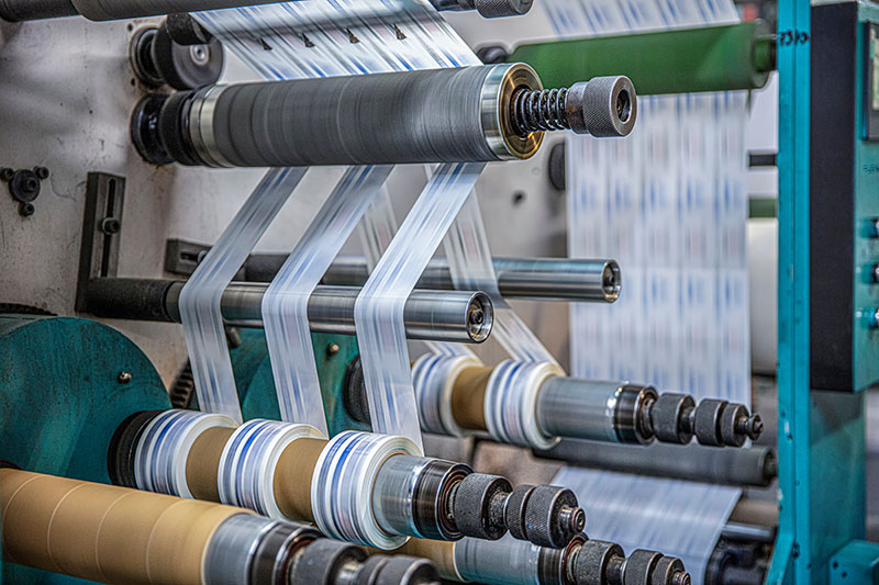 Example of web width measurement for slitting applications