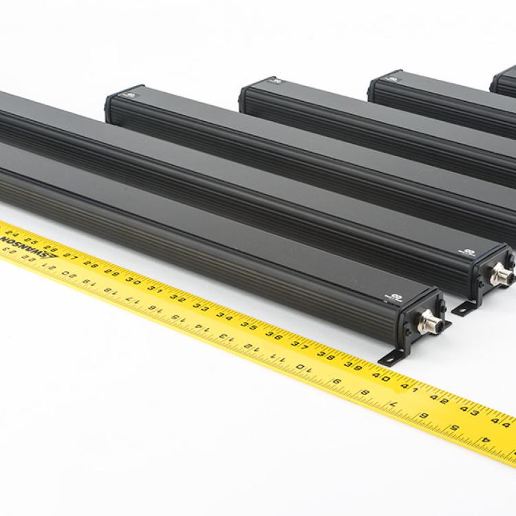 ODC 960-IR QD: One dimensional camera for edge guiding, width measurement and inspection