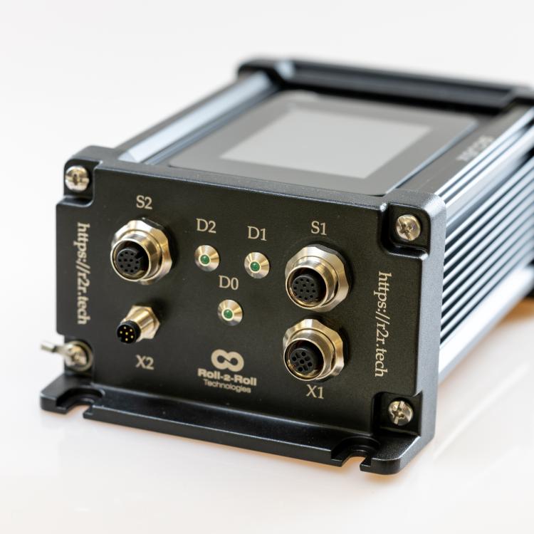 SCU6x Controller with sensor for web guiding, web width measurement, etc.